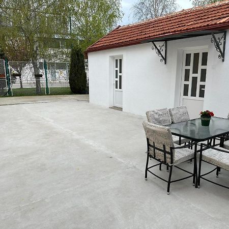 Apartmani Emily & Jully Nikšić المظهر الخارجي الصورة