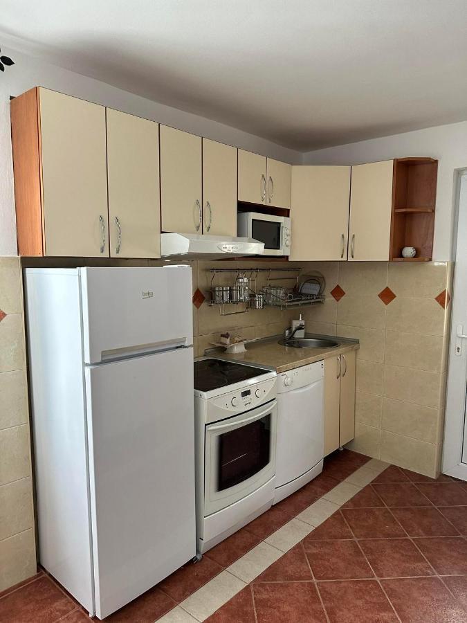 Apartmani Emily & Jully Nikšić المظهر الخارجي الصورة