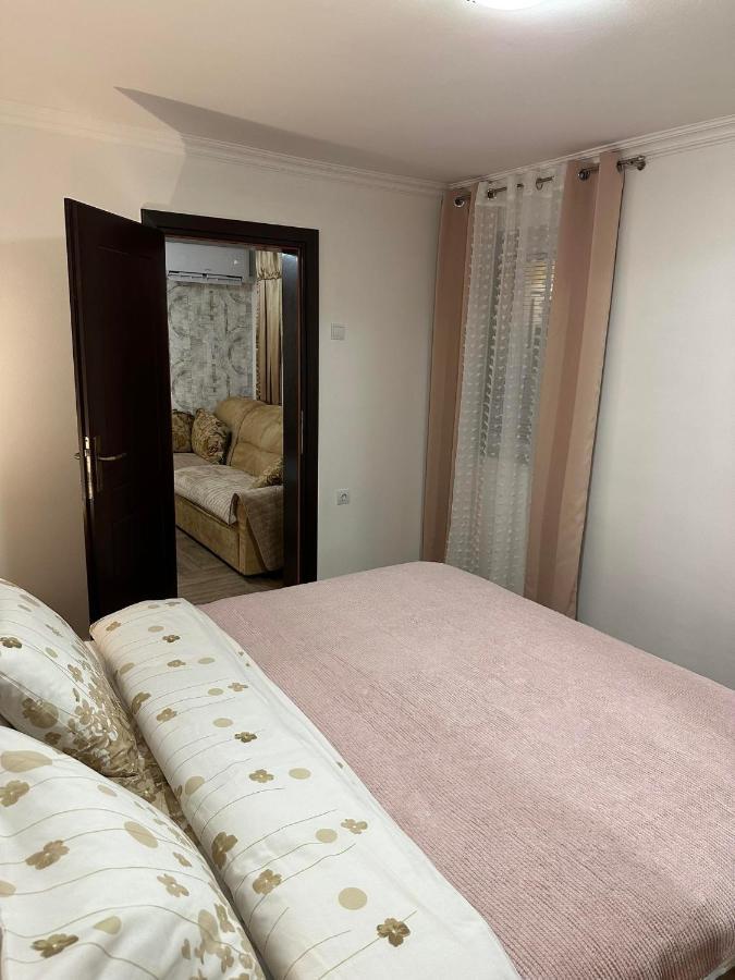 Apartmani Emily & Jully Nikšić المظهر الخارجي الصورة