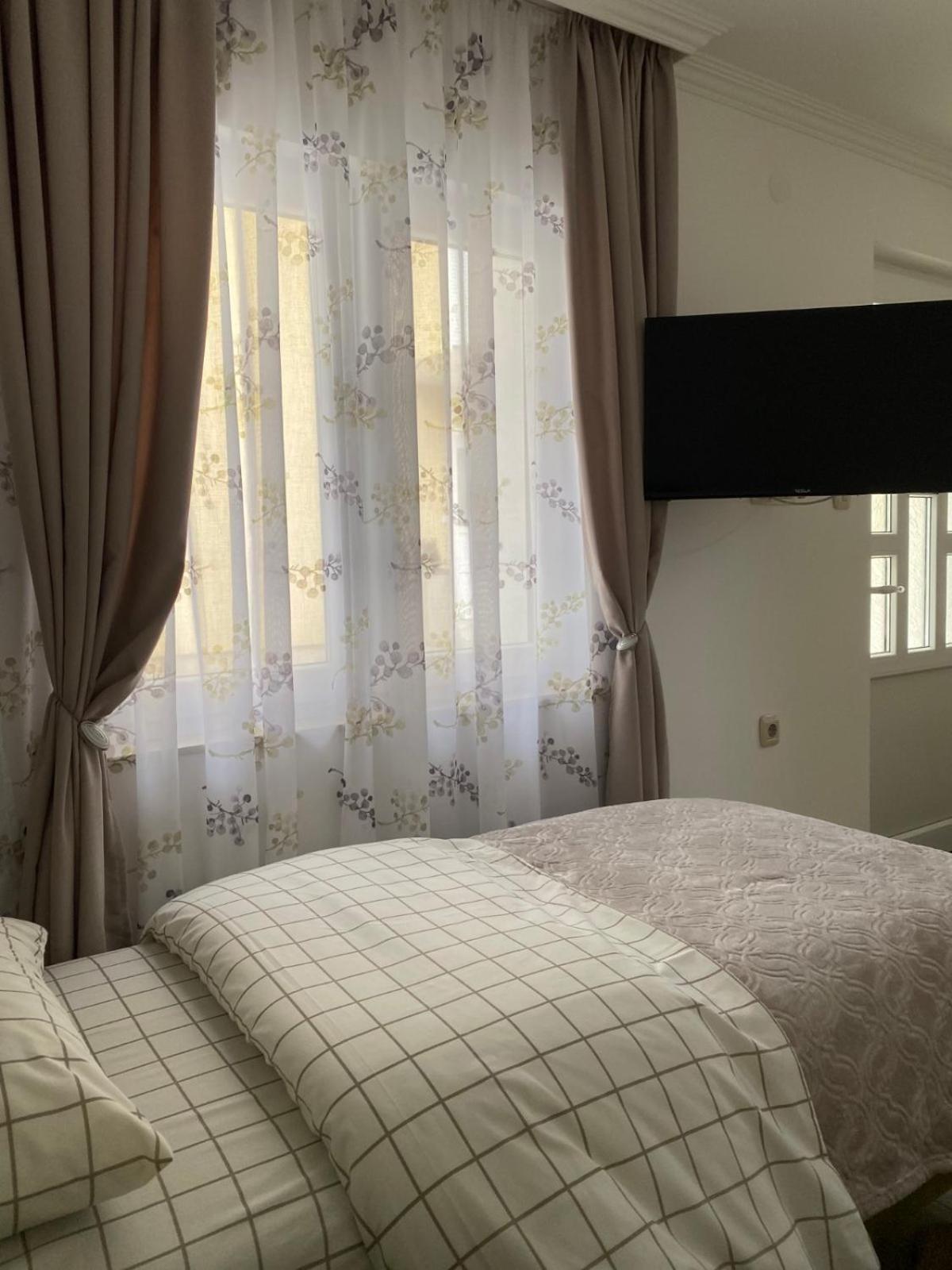 Apartmani Emily & Jully Nikšić المظهر الخارجي الصورة